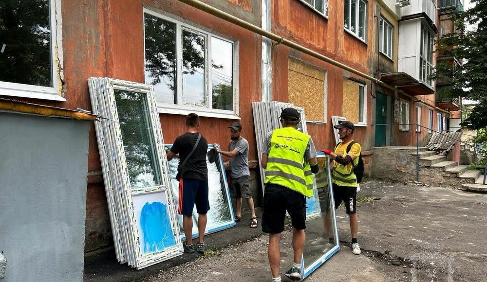 У Покровській громаді відновлюють пошкоджені ворожими обстрілами будинки (фото)