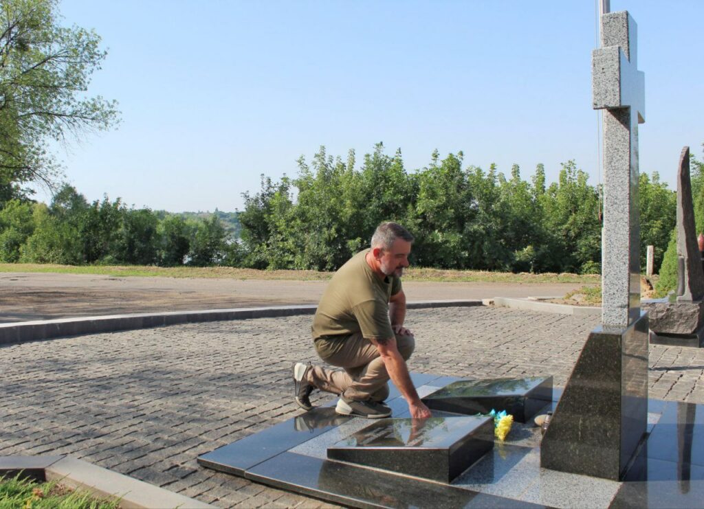 У Слов’янську відзначили десяту річницю визволення міста від російських загарбників (фото)У Слов’янську відзначили десяту річницю визволення міста від російських загарбників (фото)