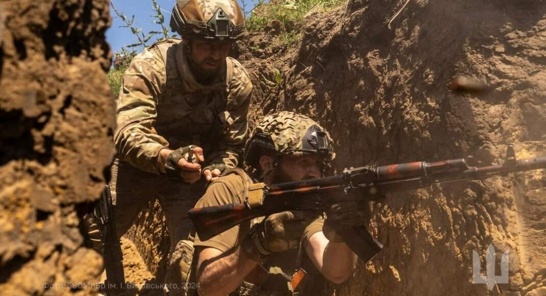 На Покровському напрямку українські захисники відбили 38 атак ворога