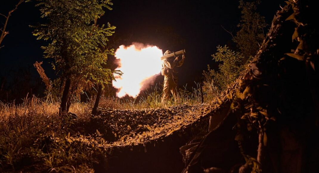 Сили оборони знешкодили ще 1 100 російських окупантів, 44 їхніх гармати та 46 броньовиків