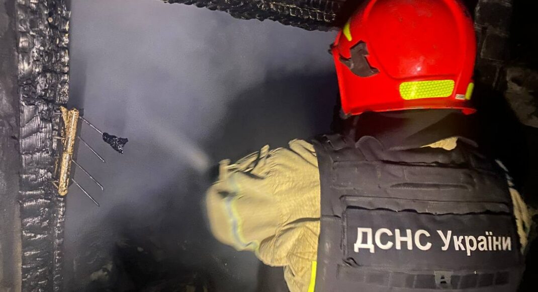 В Константиновке во время ликвидации пожара пожарные спасли мужчину