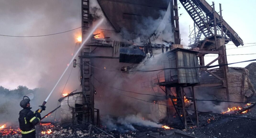 На Донеччині рятувальники ліквідували 17 пожеж за добу