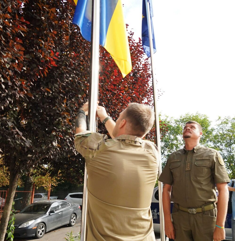 Почесний консул Литовської Республіки у Луганській області нагородив голову Луганської ОВА і склад адміністрації медалями "За заслуги" (фото)