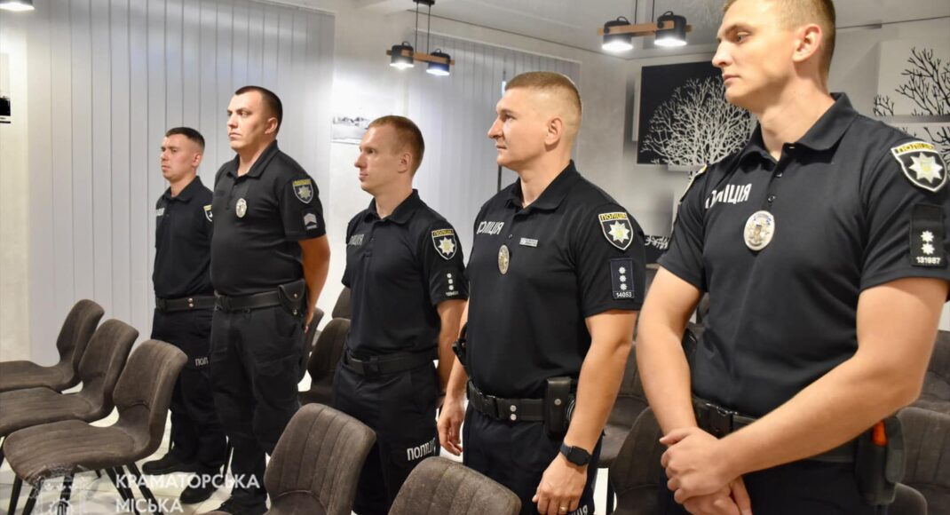 В Краматорске ко Дню Независимости отметили полицейских и военных