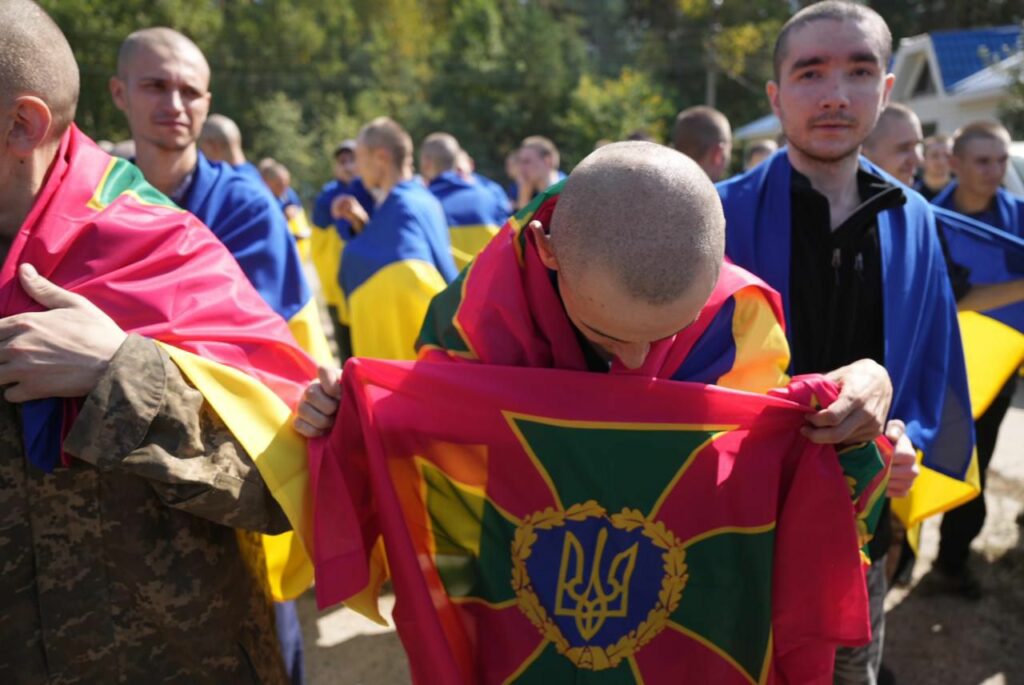 Ще 115 захисників України повернулися сьогодні додому