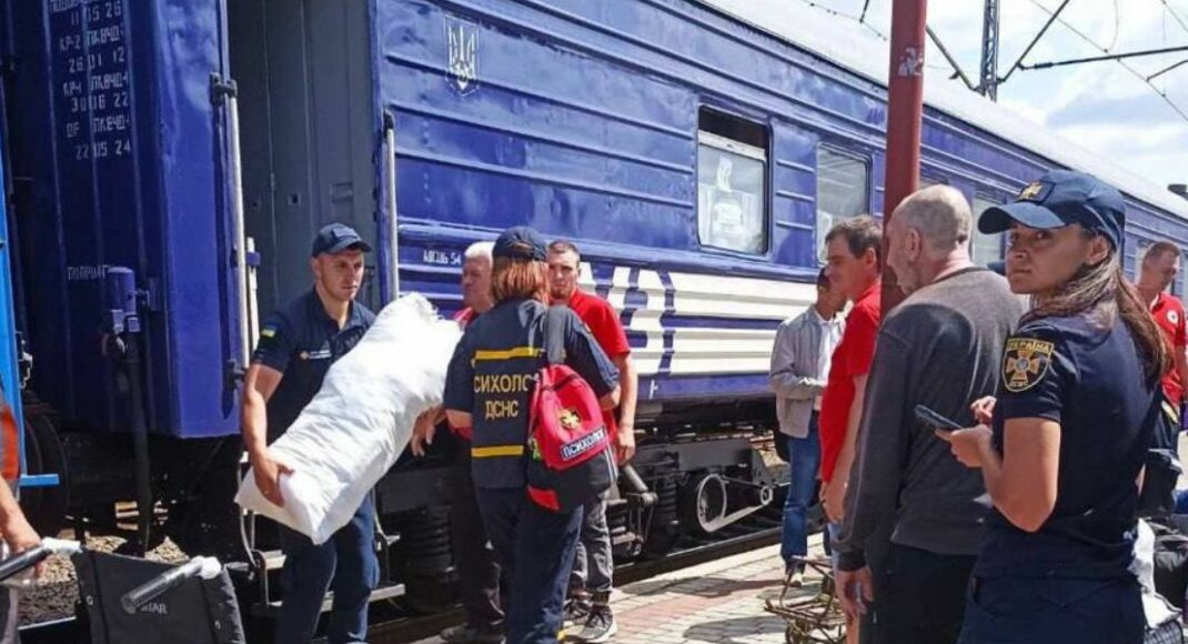Принудительную эвакуацию детей из городов и сел Покровского района согласовал Координационный штаб