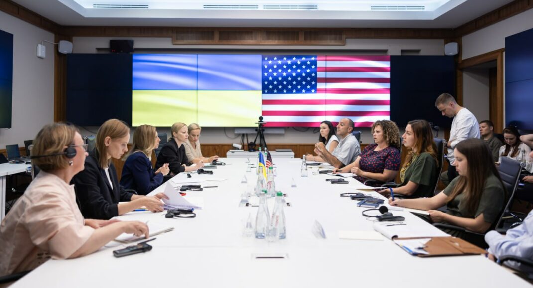 Перша леді обговорила питання ментального здоров'я з конгресменами США