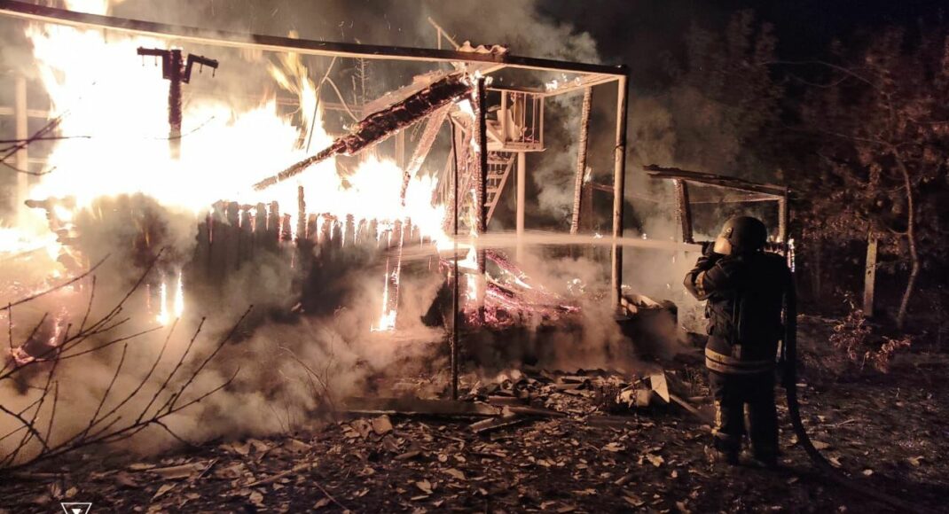 На Донеччині за минулу добу рятувальники ліквідували 24 пожежі