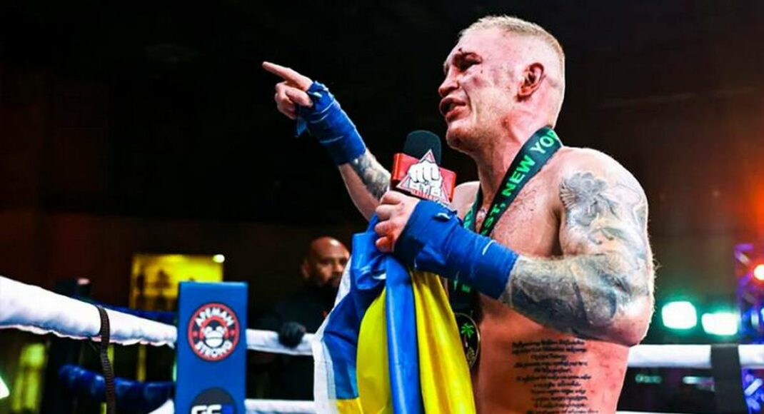 Український боєць виграв бій під девізом "Маріуполь" та "Україна" та передасть кошти постраждалим від війни
