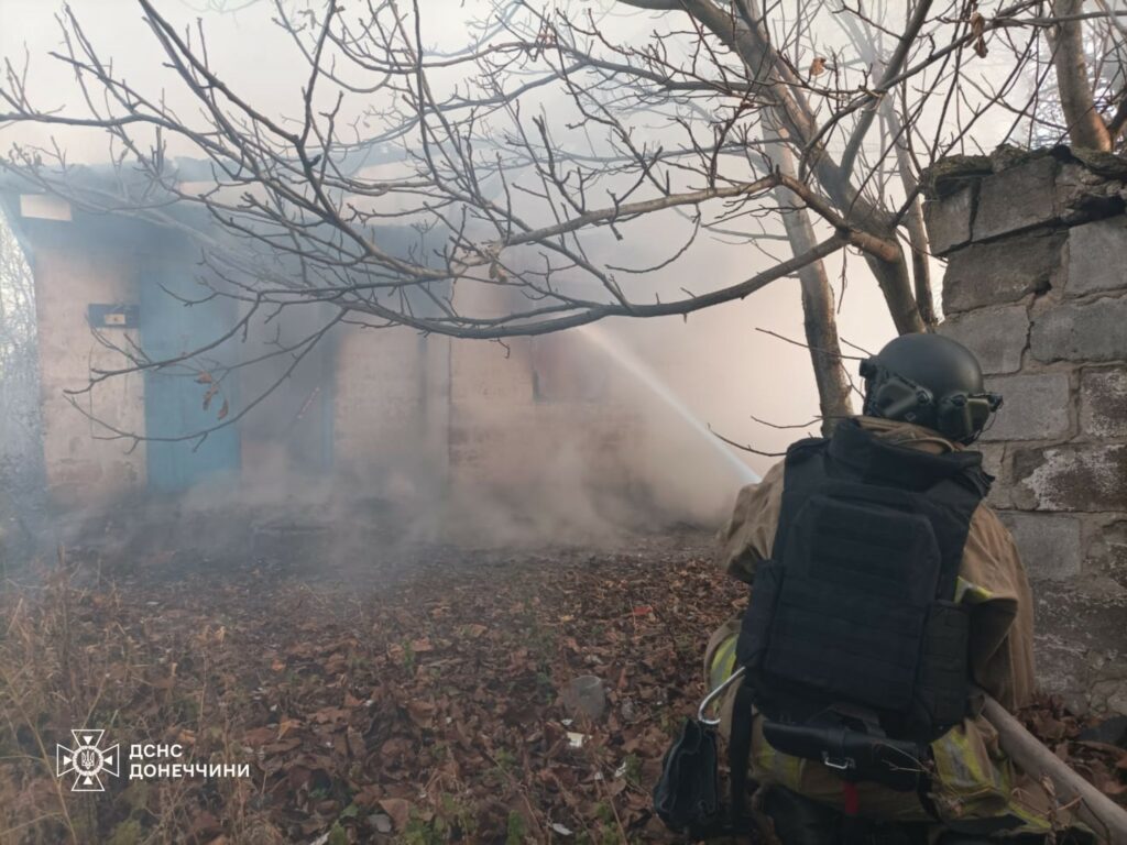 На Донеччині за добу рятувальники ліквідували дві пожежі
