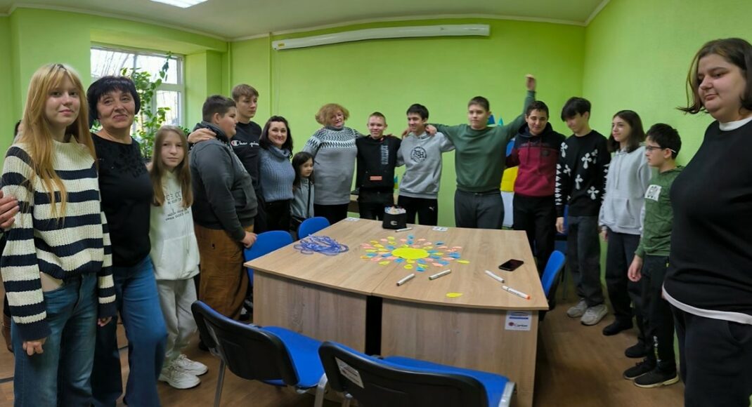 Украина единая: для детей из Бахмута в Днепре организовали национально-патриотическое мероприятие (фото)