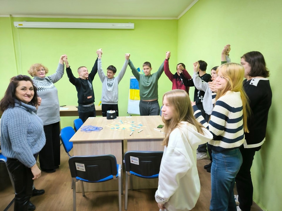 для детей из Бахмута в Днепре организовали национально-патриотическое мероприятие