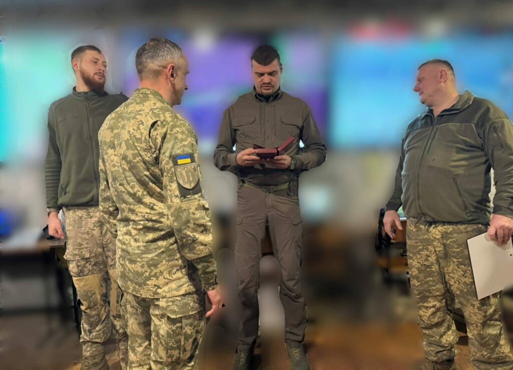 Лисогор відзначив бійців луганської 111-ї бригади ТрО