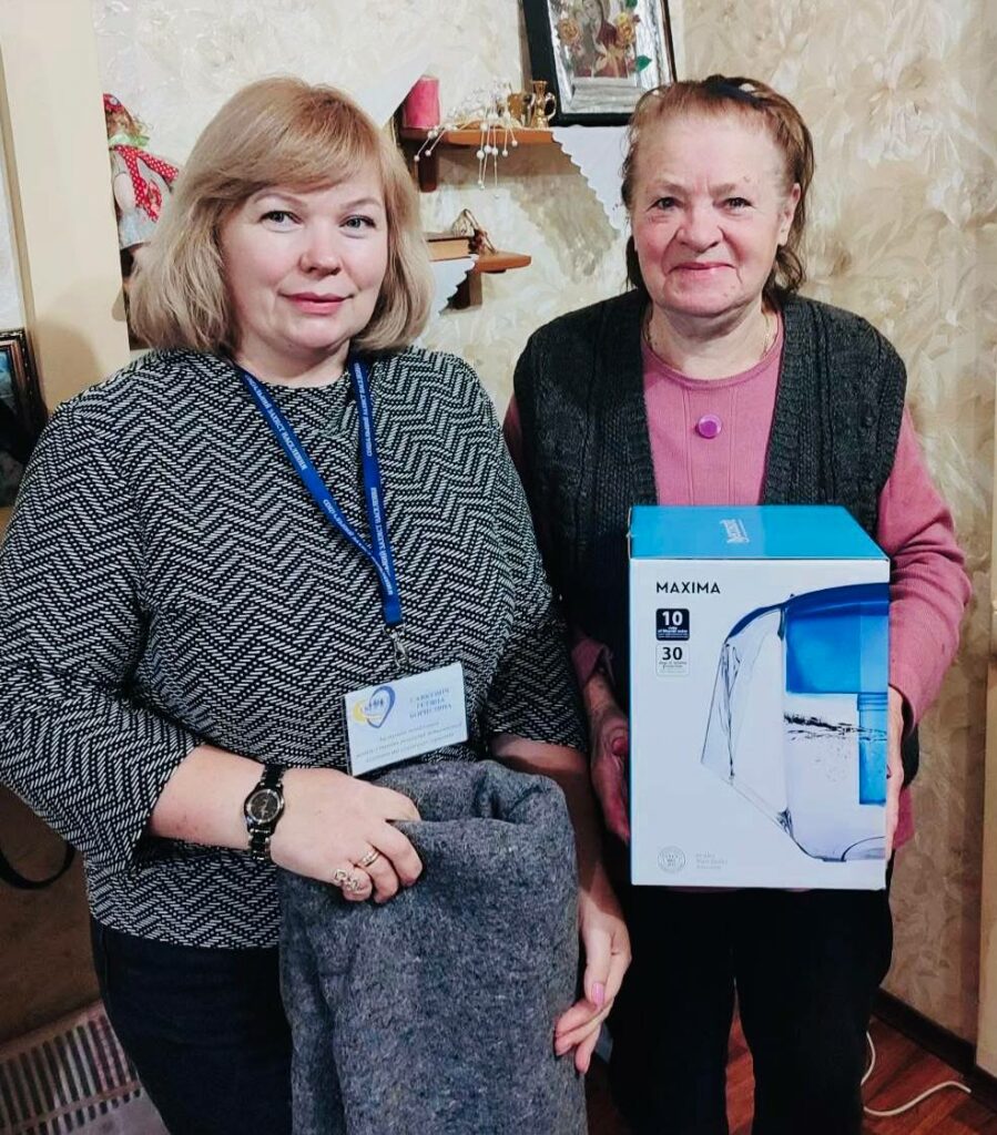 Фахівці УСЗН відвідали у Дніпрі людей з інвалідністю, які евакуювалися з Покровської громади