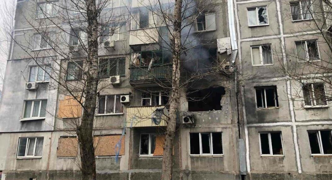 За добу поліція зафіксувала 2804 удари росії по Донеччині