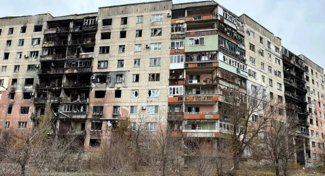 В Сиверскодонецке россияне демонтируют 30 многоэтажек