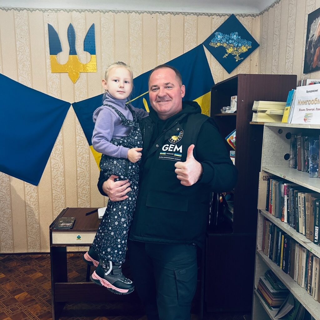 У Самарі на Дніпропетровщині переселенці з Попасної отримали харчові набори