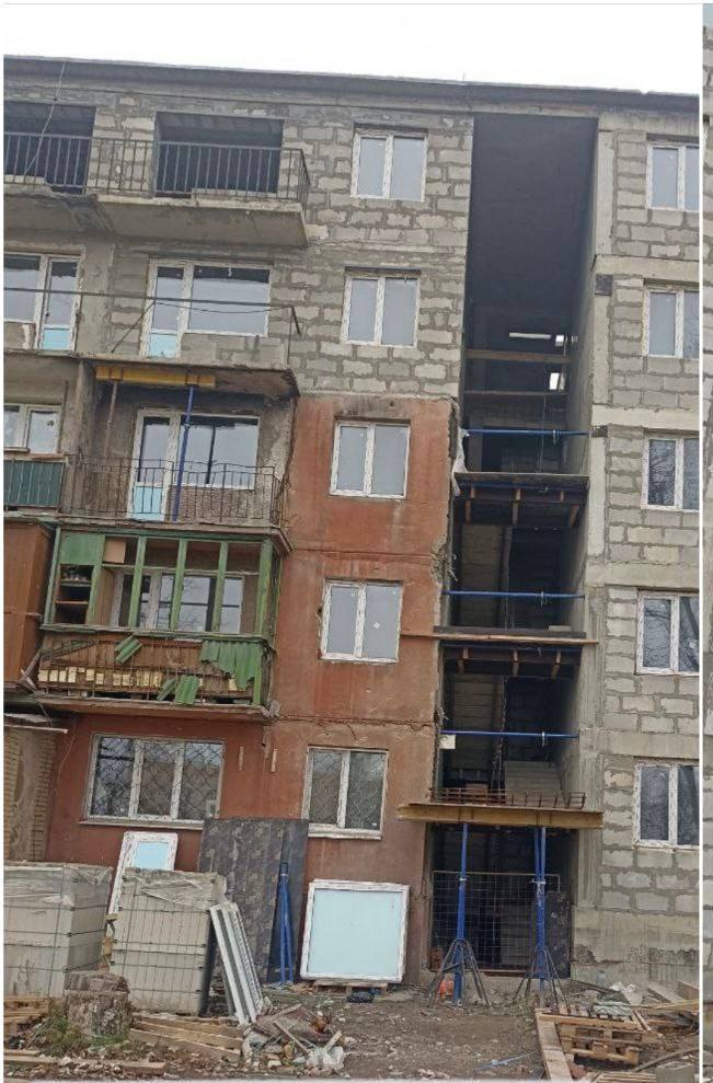 В окупованому Маріуполі окупанти заморозили ремонти будинків 3