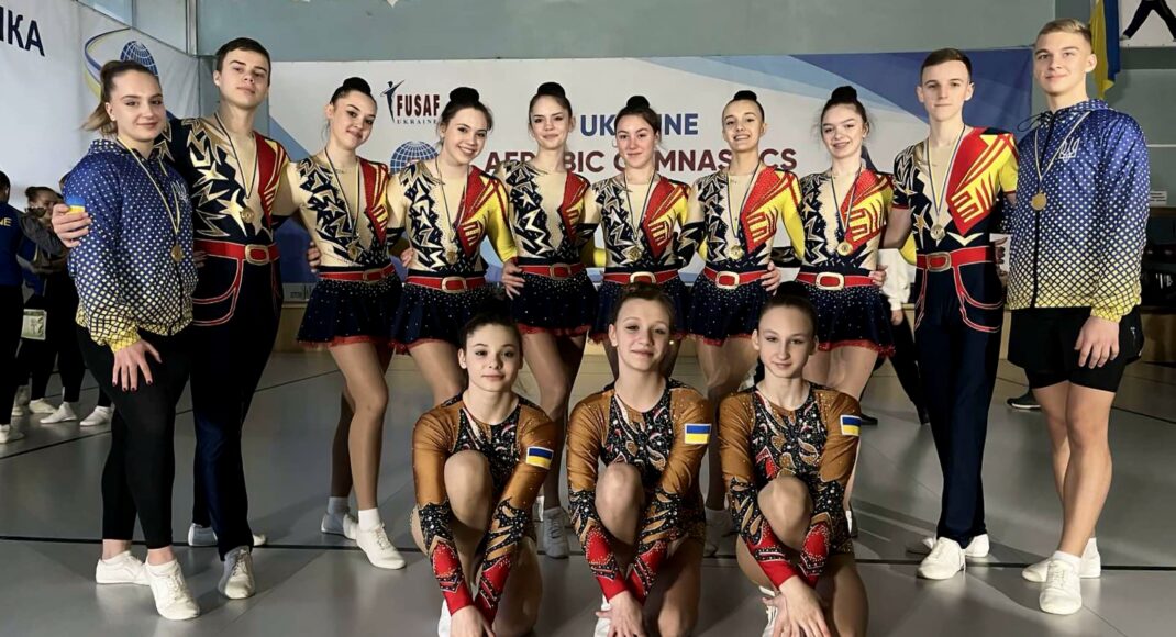 Збірна Донеччини зі спортивної аеробіки відзначилася низкою нагород на змаганнях у Києві (фото)