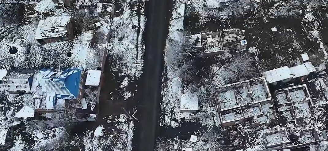"Азов" рятує жителів Донеччини від ворожих обстрілів (відео)