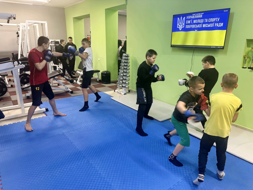 Для переселенців з Покровської громади провели спортивний захід до Дня Соборності України