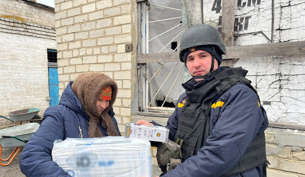Рятувальники доставили 13,7 тонни гуманітарної допомоги мешканцям прифронтових пунктів Донеччини