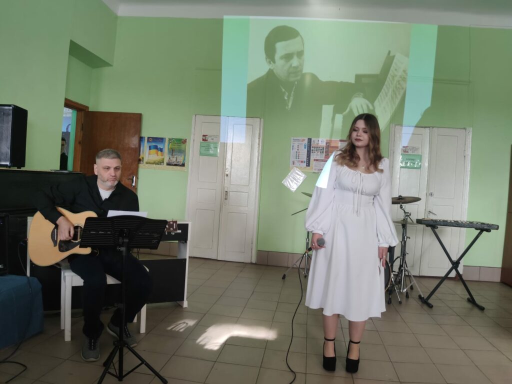 На Хмельниччині відбувся концерт до 80-річчя від дня народження Івана Карабиця