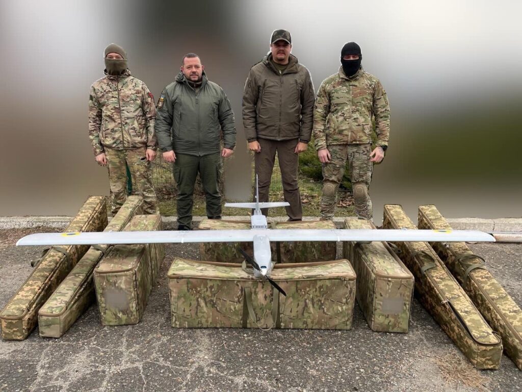 Спецпризначенці отримали від Рубіжанської громади безпілотні авіаційні комплекси Сич із тепловізійною камерою