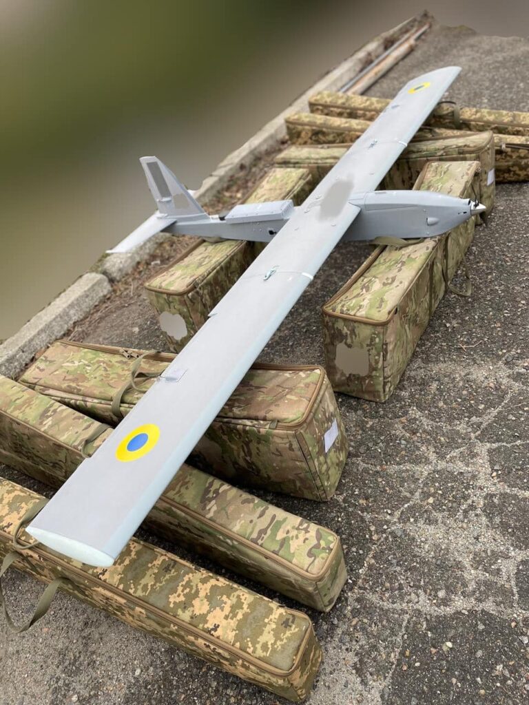 Спецпризначенці отримали від Рубіжанської громади безпілотні авіаційні комплекси Сич із тепловізійною камерою