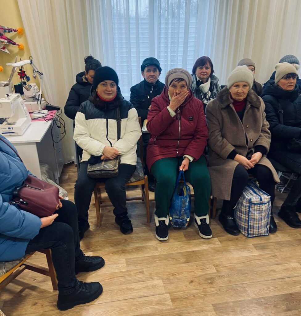 В Синельниково ВПЛ встретились с начальницей службы по делам детей Попаснянского общества