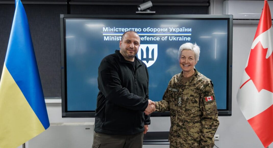 Умєров зустрівся з начальницею Штабу оборони Канади Каріньян: деталі