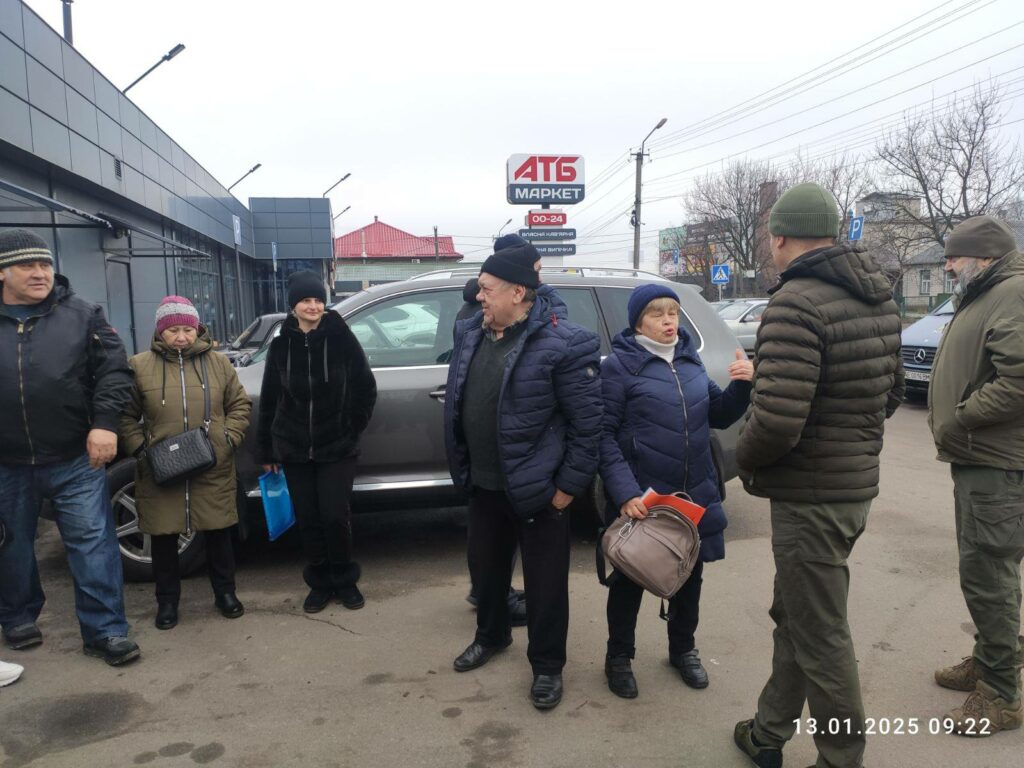 Жители Очеретинского общества получили продовольственные наборы на Днепропетровщине