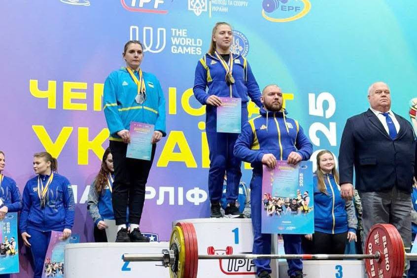 Низку нагород здобули спортсмени Луганщини на чемпіонаті України з пауерліфтингу