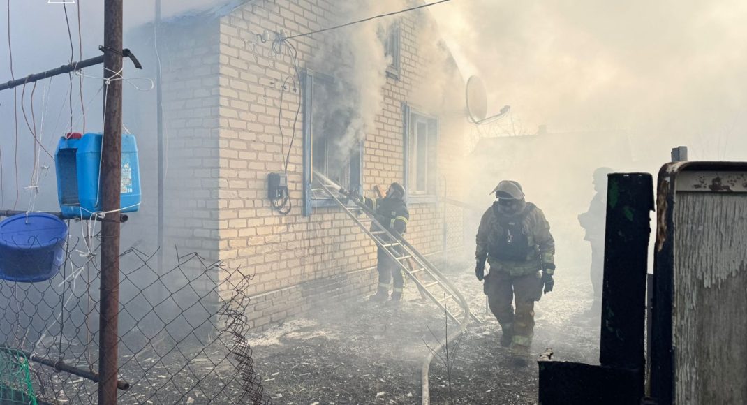 У Лимані рятувальники ліквідували пожежу в приватному житловому будинку