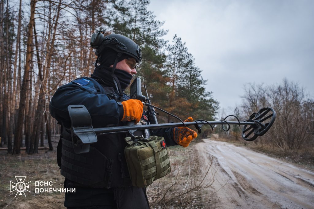 У двох районах Донеччини сапери вилучили понад 25 вибухонебезпечних предметів