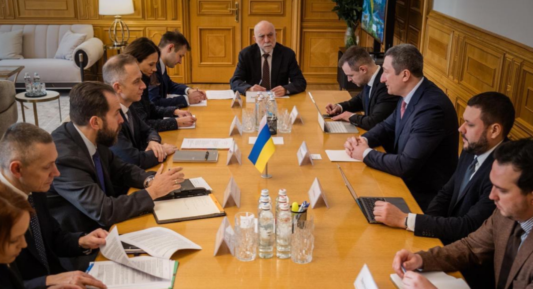 Україна і Польща обговорили важливі питання для українців за кордоном
