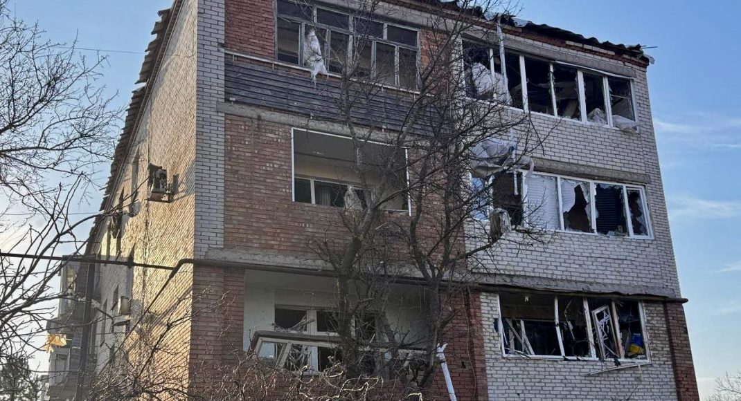 С линии фронта в Донецкой области эвакуировали 66 человек с детьми