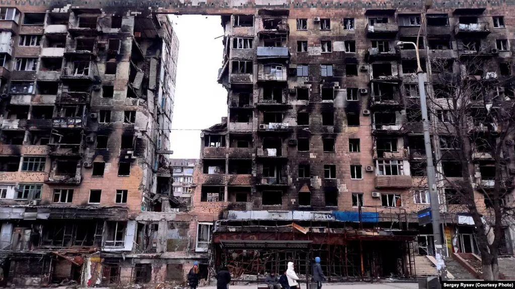 Маріуполь після боїв