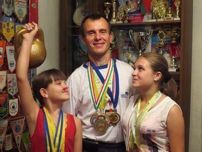 майстер гирьового спорту Донеччини Євген Нескреба