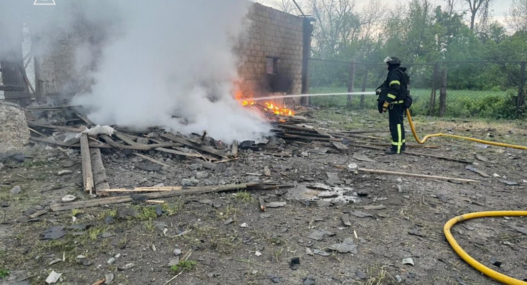На Донетчине за неделю спасатели ликвидировали 28 пожаров, которые возникли из-за вражеских обстрелов