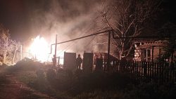 Олексієво-Дружківка у вогні: рятувальники призупиняли роботи через загрозу повторних обстрілів (фото)