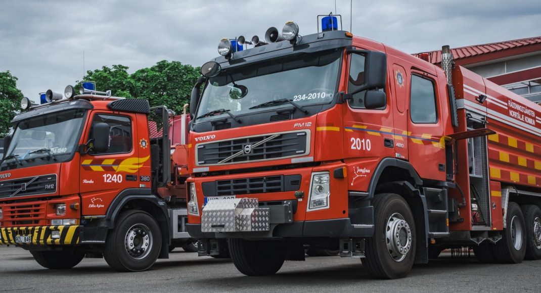 Рятувальники Донеччини отримали автівки для від колег зі Швеції (фото, відео)