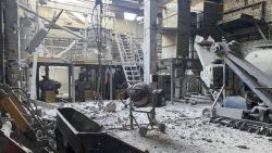 Росіяни вдарили по підприємству у Словʼянській громаді безпілотником (фото)