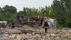 Ворог обстріляв Словʼянськ "Шахедами", є поранений