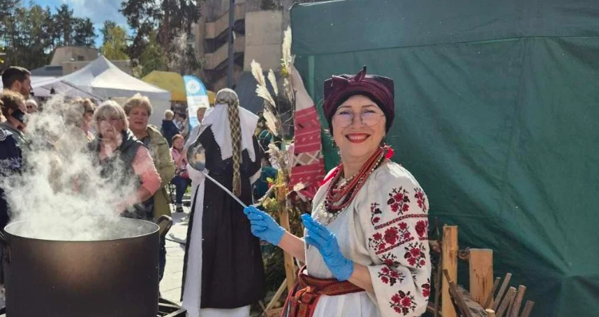 Переселенка из Славянска рассказала, как распространяет украинскую культуру за рубежом