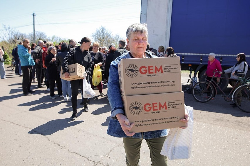 У Добропіллі на Донеччині роздали понад 1,4 тис. продуктових наборів