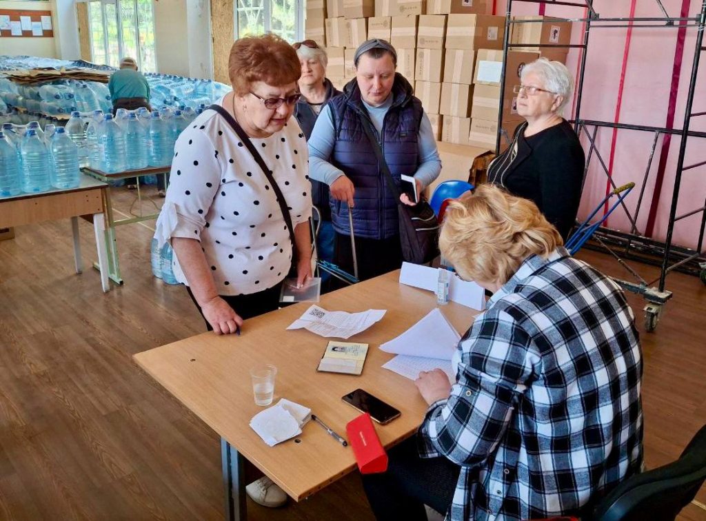 Жителі Біленького на Донеччині отримали гуманітарну допомогу