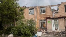 Під російські удари потрапили 18 населених пунктів Донеччини: що відомо (фото)