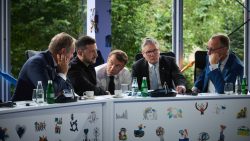 Лідери України, Франції, Великої Британії, Німеччини та Польщі поговорили телефоном з Трампом