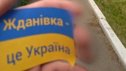 На оккупированных россиянами территориях Луганщины и Донетчины продолжают появляться символы сопротивления (фото)